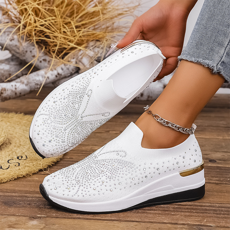 👟✨ Baskets femme à enfiler avec papillon en strass
